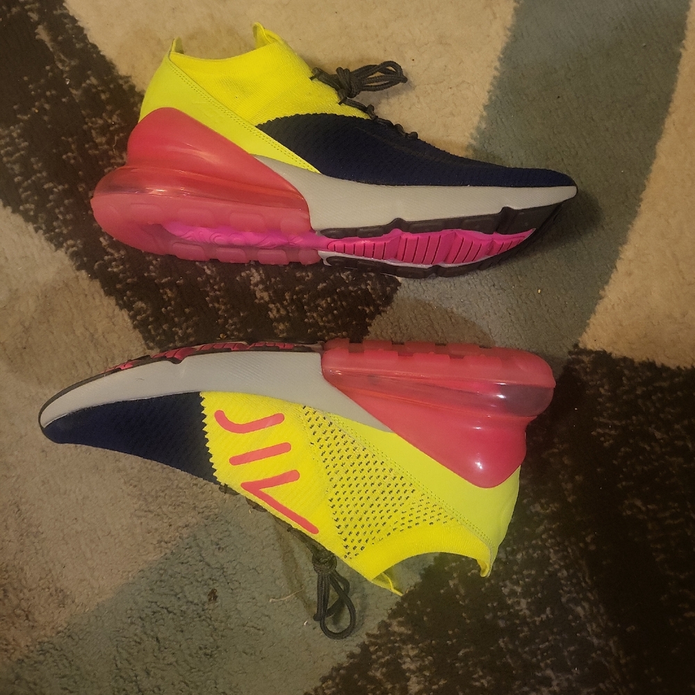 2018 Nike Air Max Flyknit 270